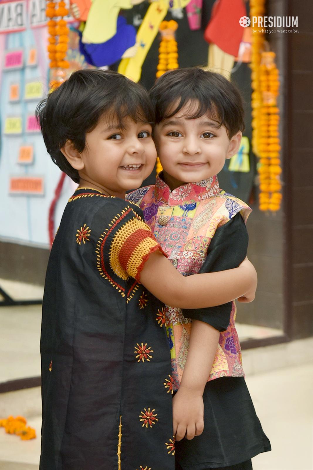 Presidium Indirapuram, PRESIDIANS WEAVE THE ESSENCE OF RAKHI WITH HEARTFELT JOY,PRESIDIUM INDIRAPURAM